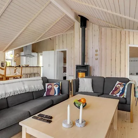 Holiday home 3 Bedroom Awesome In *