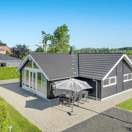 3 Bedroom Awesome In Borkop